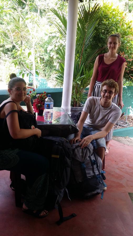 Shasee Rest-Mirissa Extérieur photo