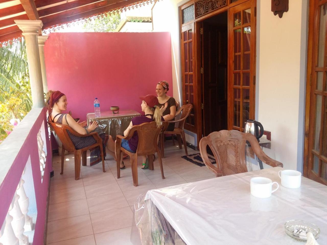 Shasee Rest-Mirissa Extérieur photo